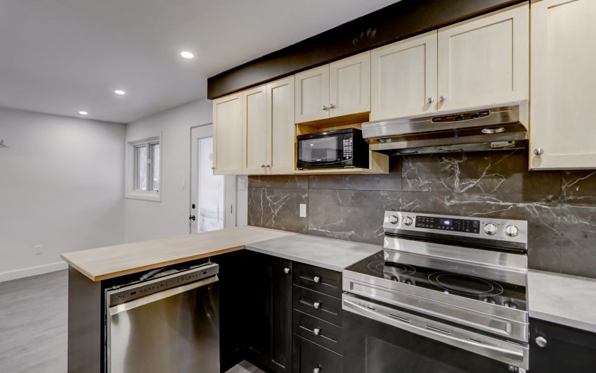 STE ADELE ; maison avec bachelor