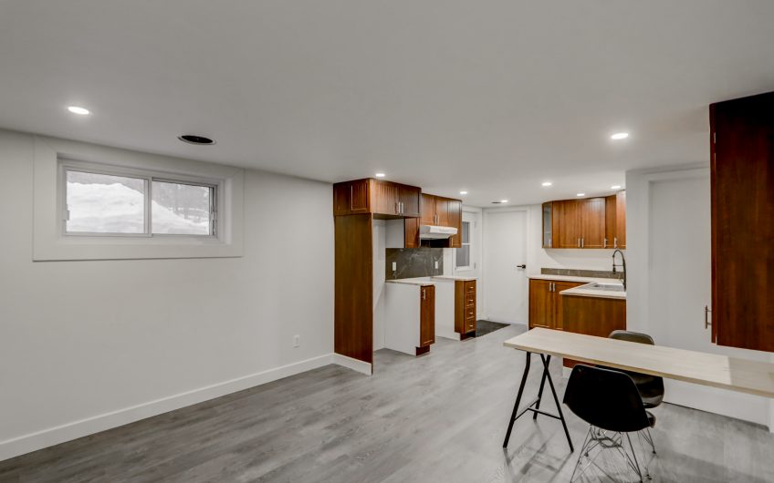 STE ADELE ; maison avec bachelor