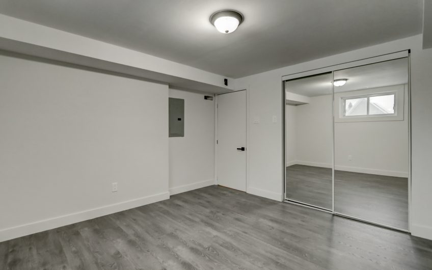 STE ADELE ; maison avec bachelor