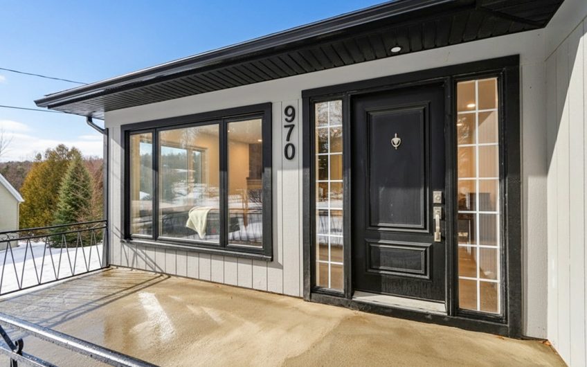 STE ADELE ; maison avec bachelor