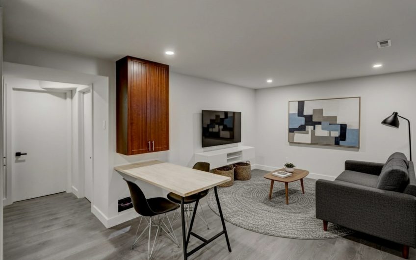 STE ADELE ; maison avec bachelor