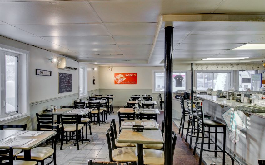 st Jérôme Duplex avec restaurant