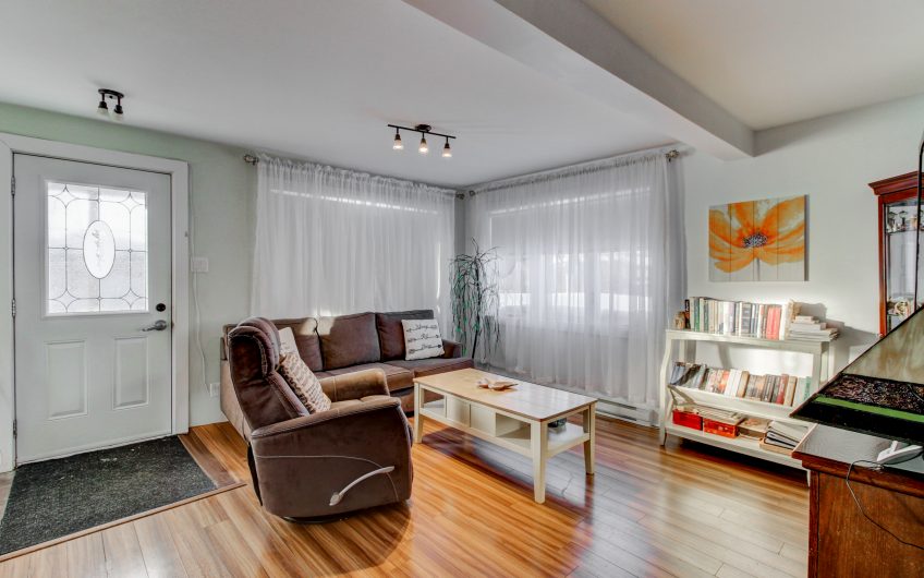 st Jérôme Duplex avec restaurant