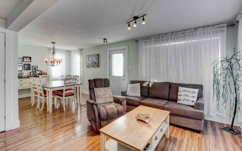 st Jérôme Duplex avec restaurant