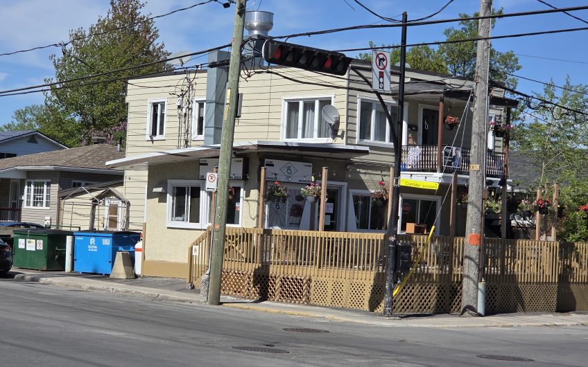 st Jérôme Duplex avec restaurant