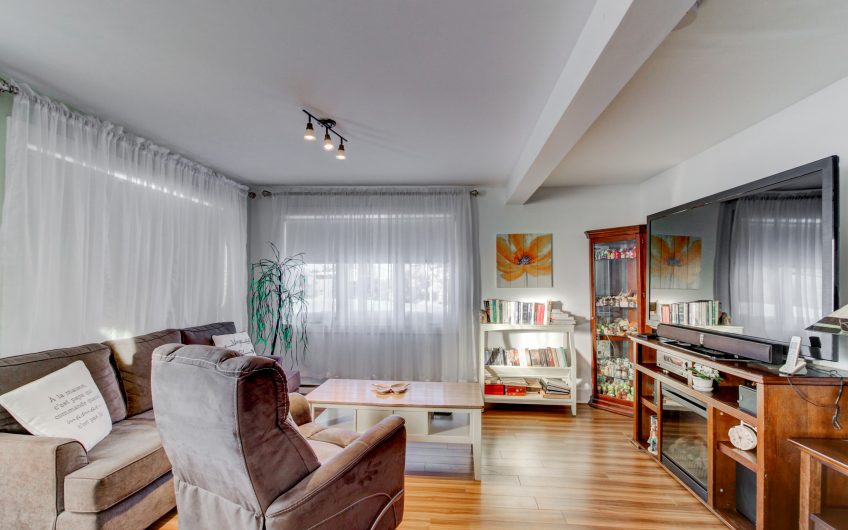 DUPLEX  A  ST JÉROME
